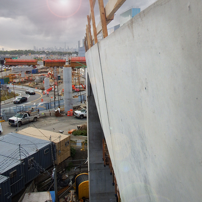  Bridge barrier finished at LaGuardia Terminal B with StayPanel™ forms as part of the structure